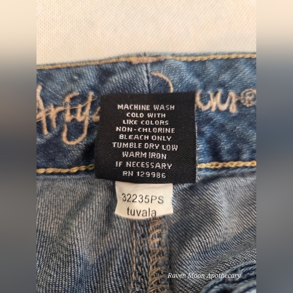 Ariya Distressed Ankle Jeans in Blue - Picture 6 of 11